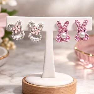 2 pairs bunny stud earrings NWT